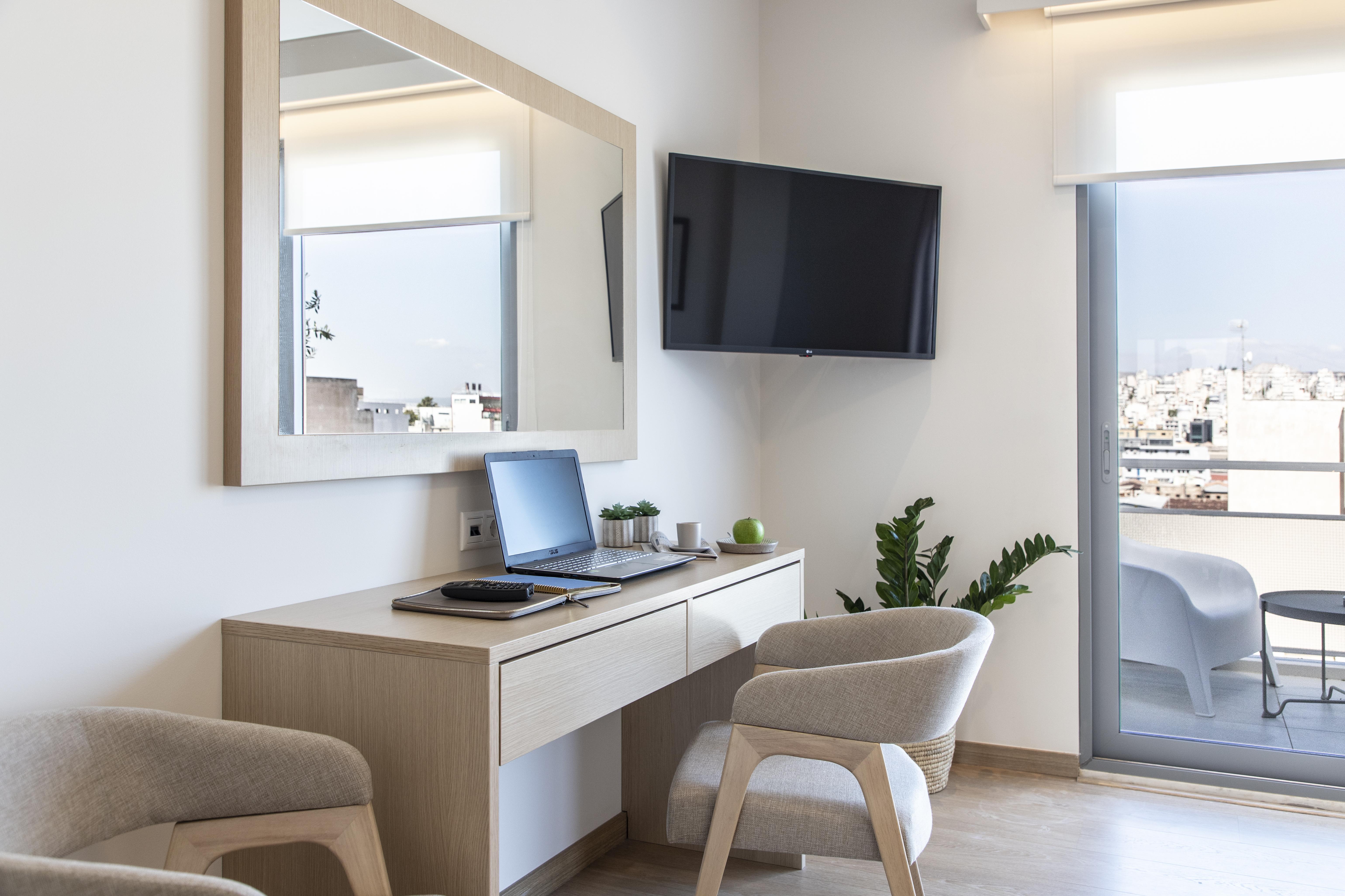 Gallery Suites & Residences Пирея Екстериор снимка