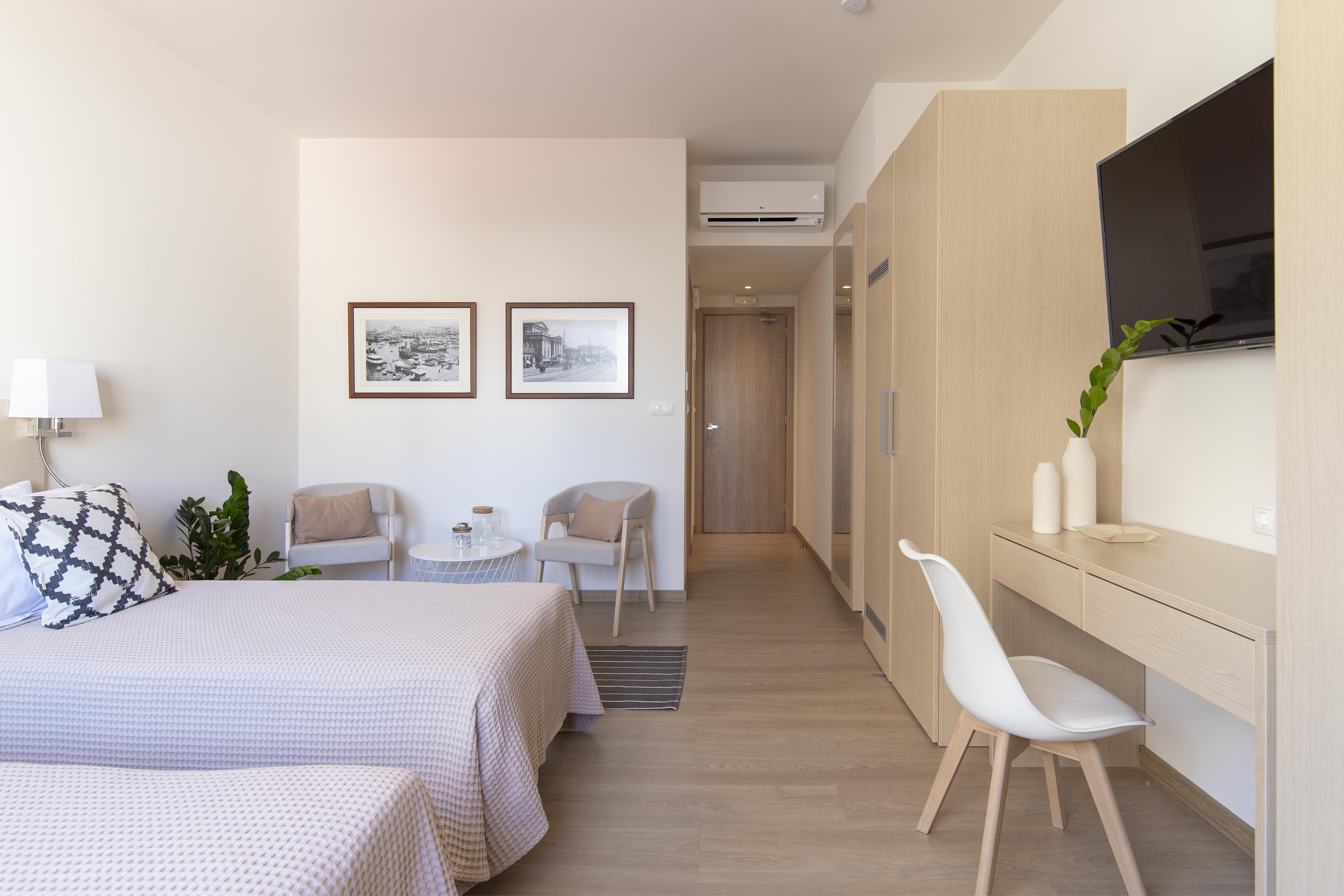 Gallery Suites & Residences Пирея Екстериор снимка