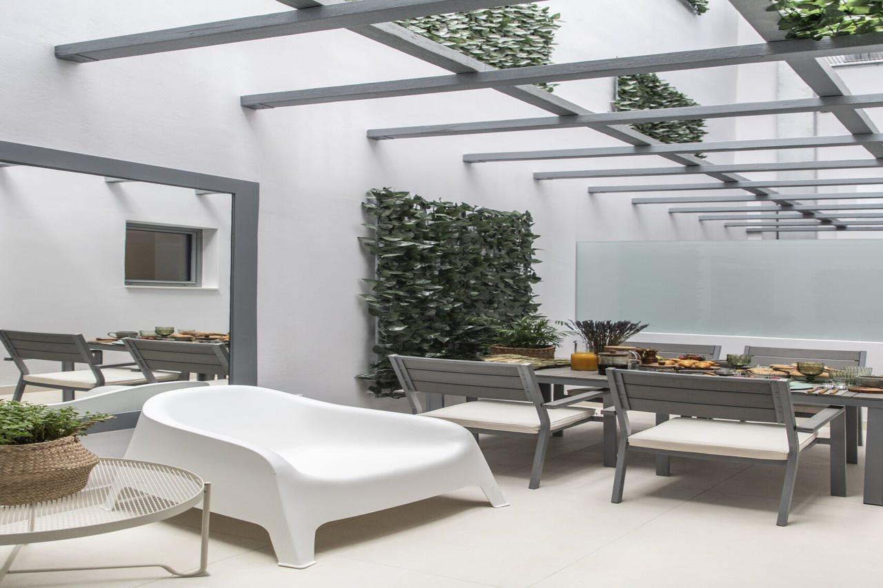 Gallery Suites & Residences Пирея Екстериор снимка