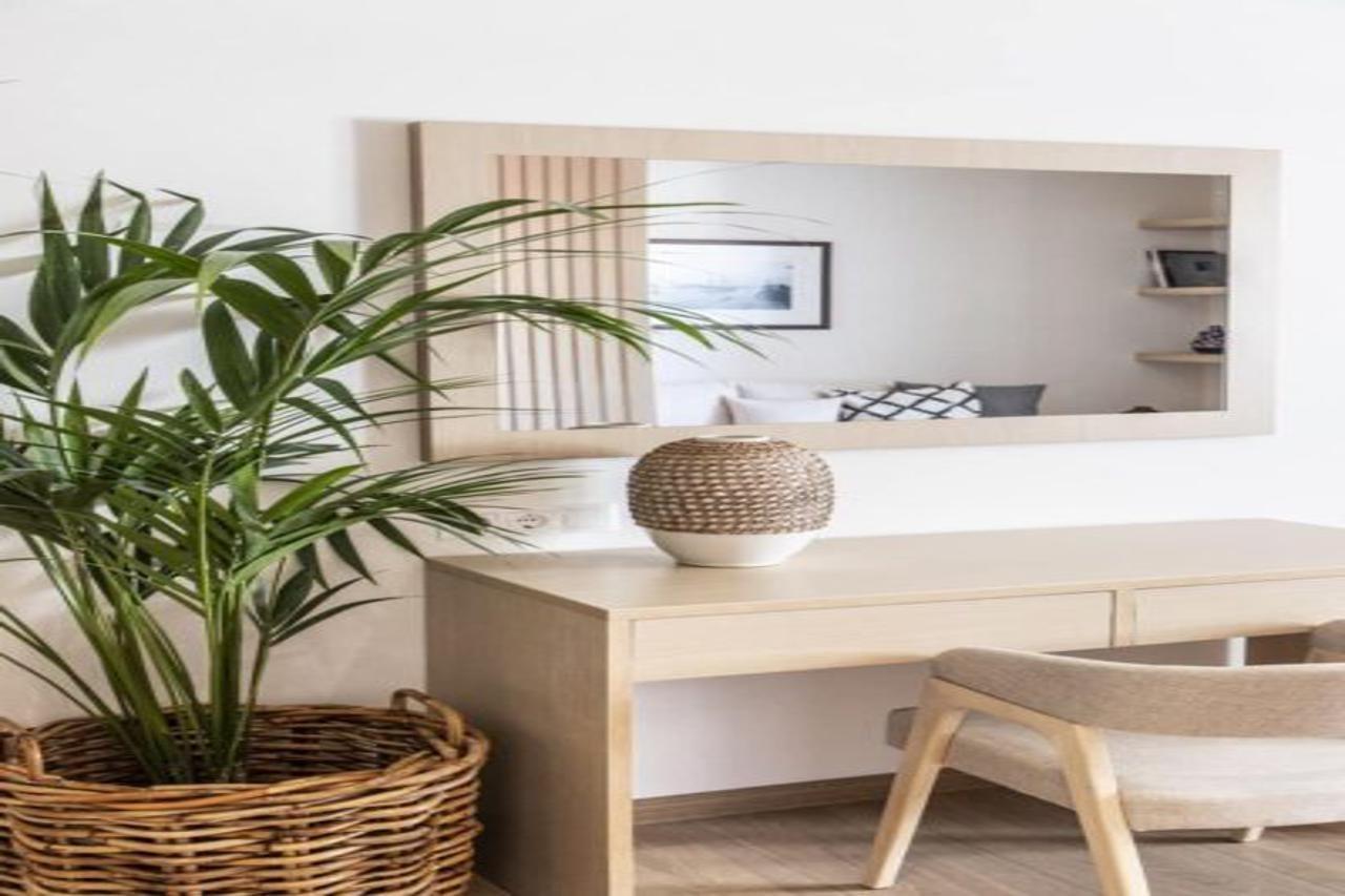 Gallery Suites & Residences Пирея Екстериор снимка